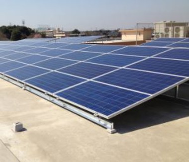 מערכת הרכבה נטענת בלוח סולארי